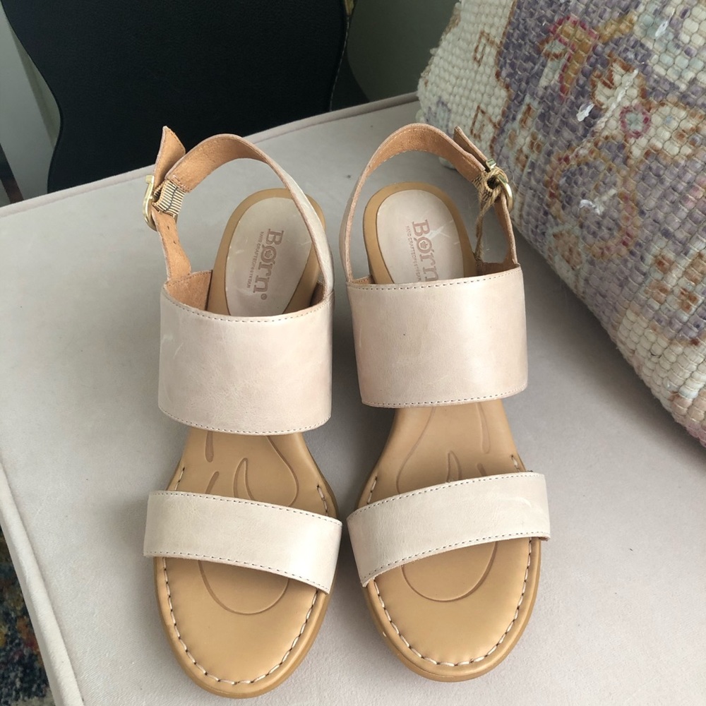 Born leather sandals brand new